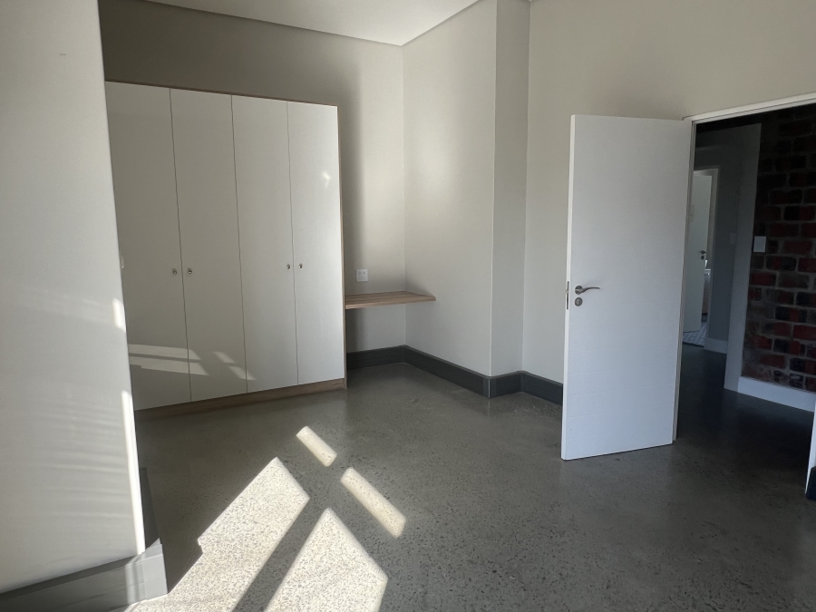 To Let Commercial Property for Rent in Paardevlei Western Cape